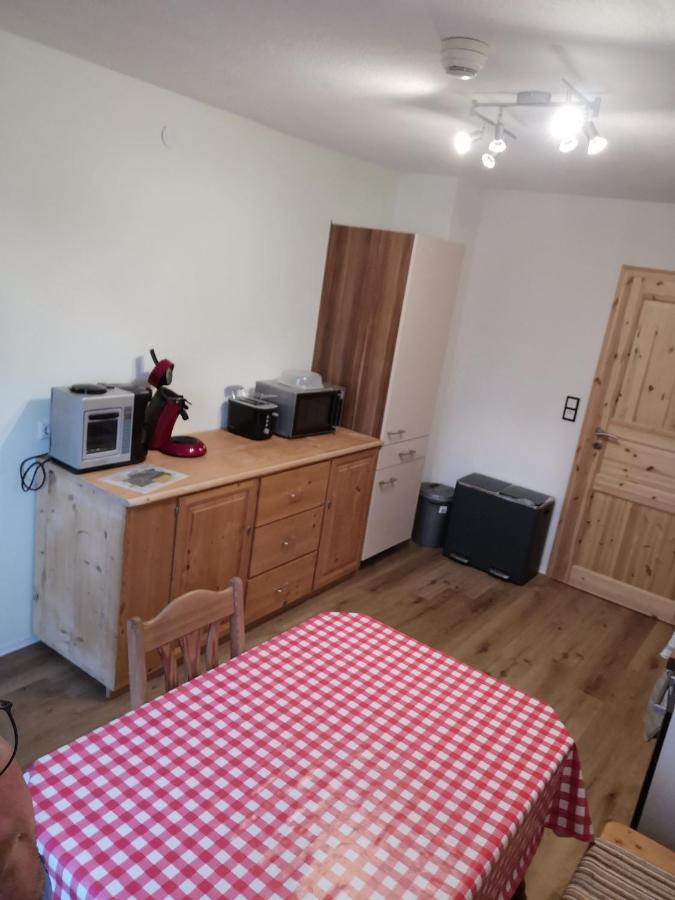 Apartment Auszeit Mit Kueche Viel Ruhe Und Natur Untrasried Екстериор снимка