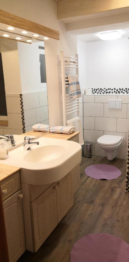 Apartment Auszeit Mit Kueche Viel Ruhe Und Natur Untrasried Екстериор снимка