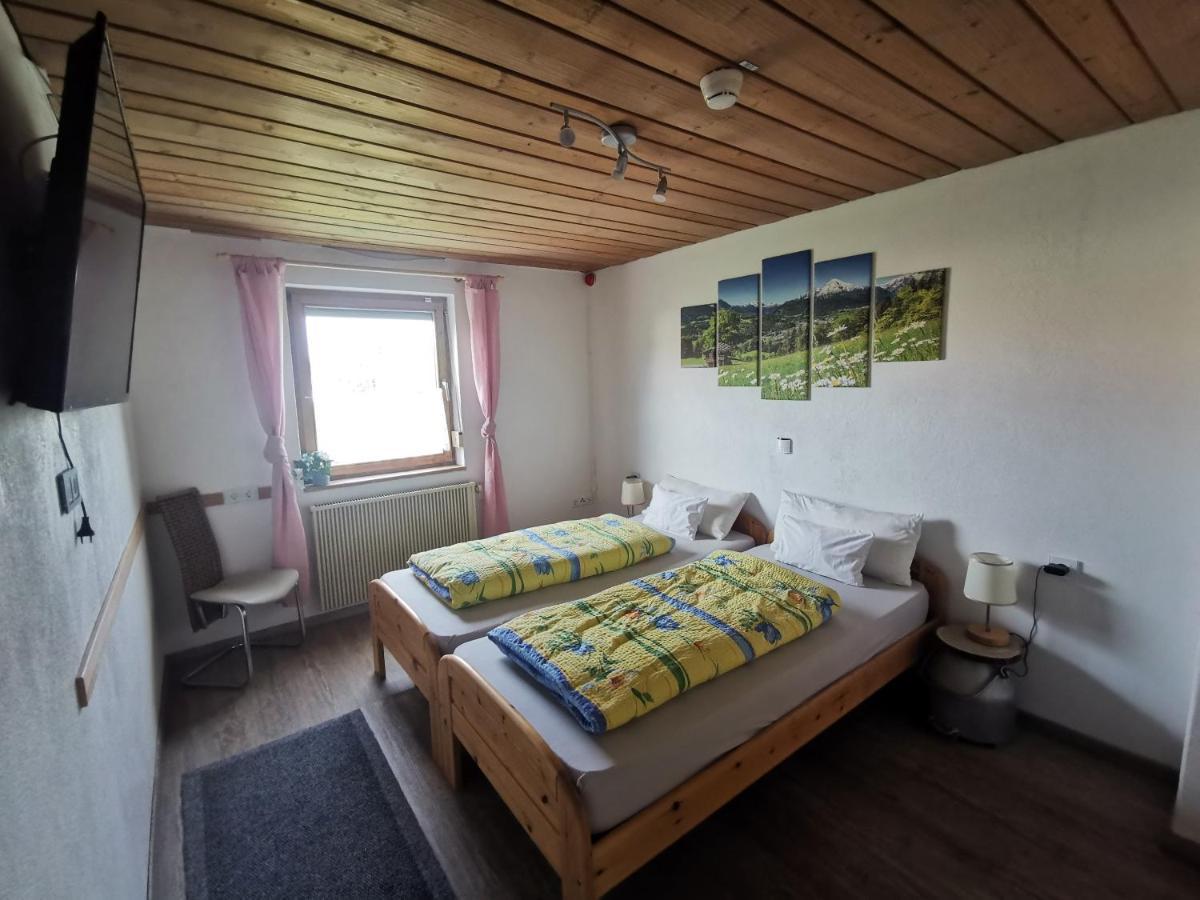 Apartment Auszeit Mit Kueche Viel Ruhe Und Natur Untrasried Екстериор снимка